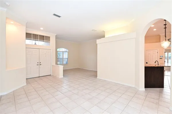 $3,900 | 7468 Myrica Drive, Sarasota, FL 34241