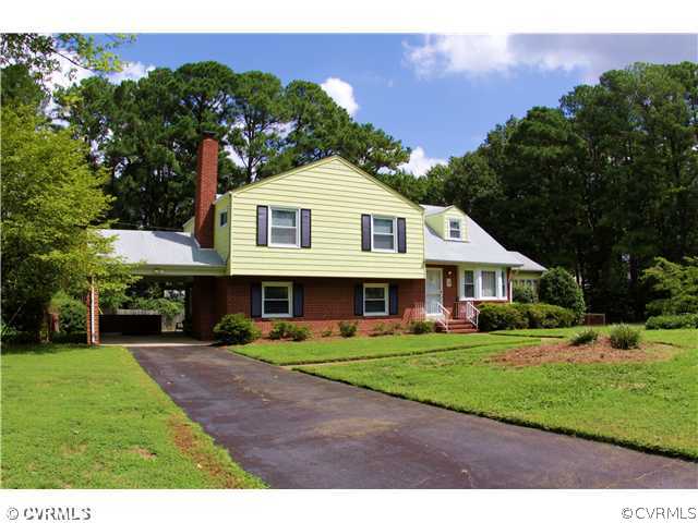 8300 Kalb Road Richmond, VA 23229 - Photo 2 of 12 Exterior Front - Wonderful carport to shield the w