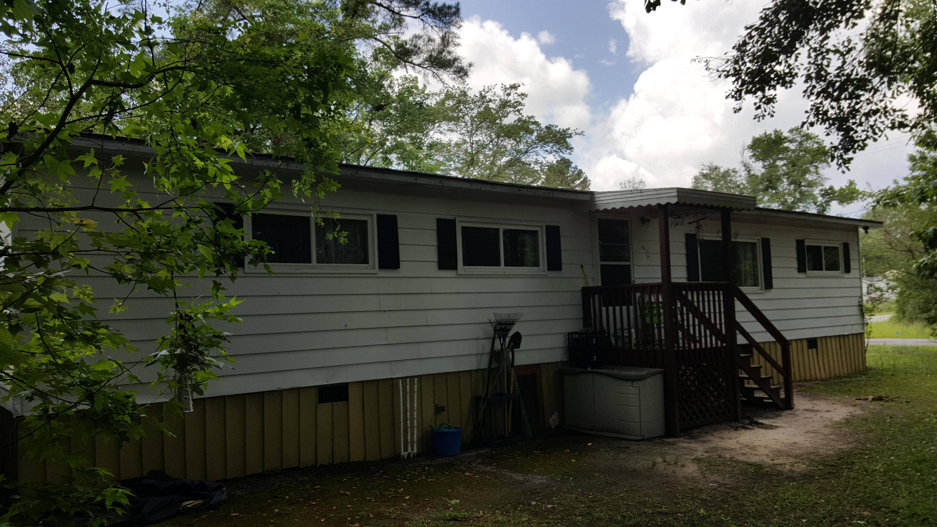 85 Peurifoy Road Walterboro, SC 29488 - Photo 2 of 11 20160503_122356