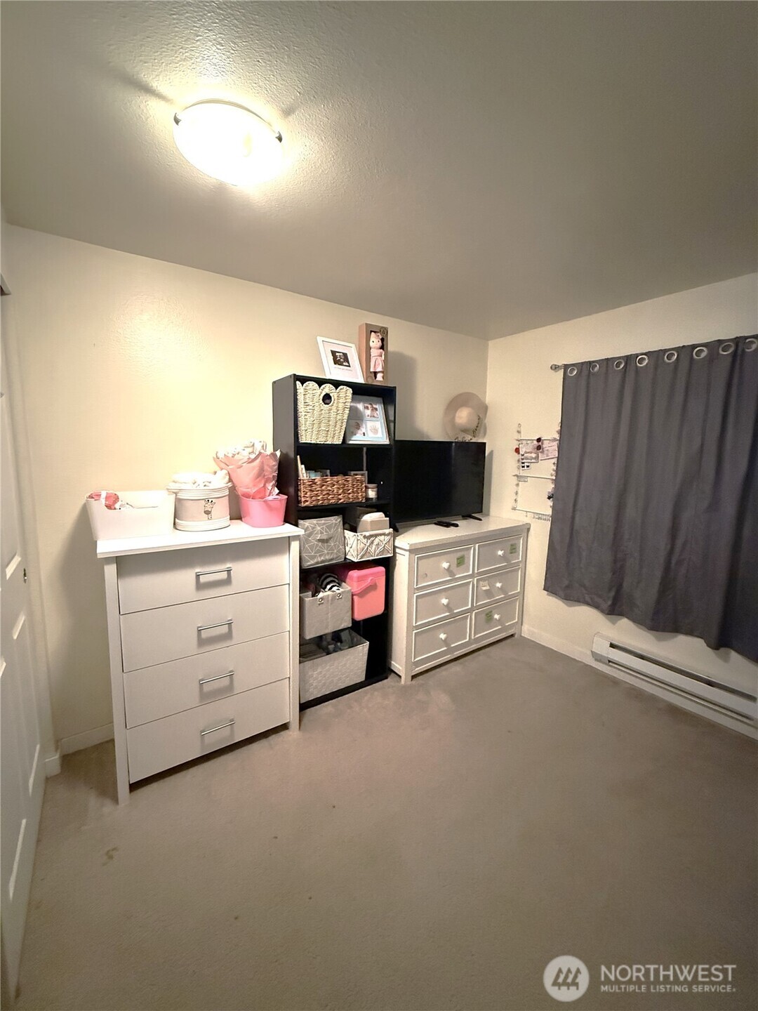 28716 18th Avenue South, Unit Y203 Federal Way, WA 98003 - Photo 27 of 37 a utility room with washer and dryer