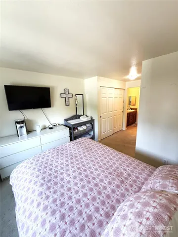 $315,000 | 28716 18th Avenue South, Unit Y203, Federal Way, WA 98003