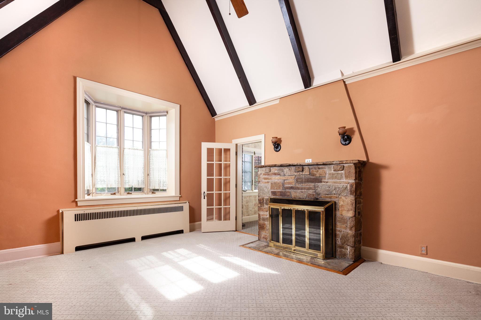 7109 Rich Hill Road Baltimore, MD 21212 - Photo 13 of 39 Den with cathedral ceilings