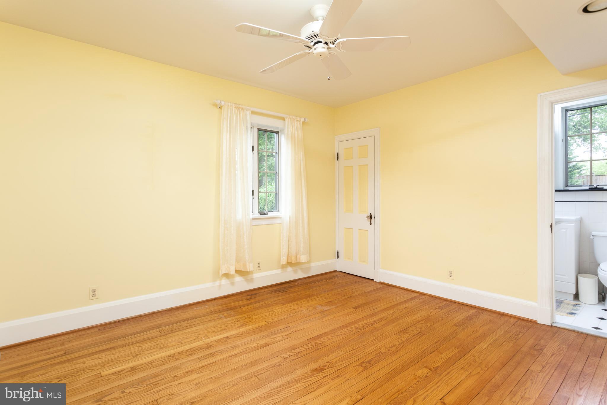7109 Rich Hill Road Baltimore, MD 21212 - Photo 17 of 39 1st floor master