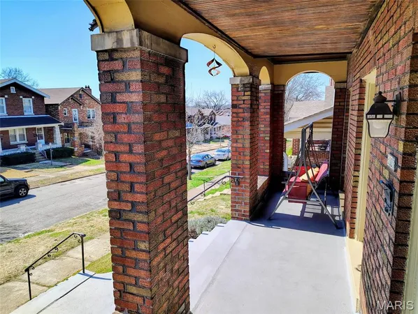 $350,000 | 5327 Itaska Street, St. Louis, MO 63109