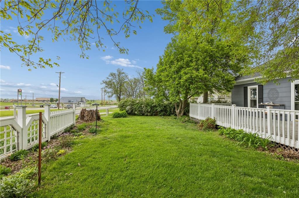 109 Maple Street Lathrop, MO 64465 - Photo 37 of 46