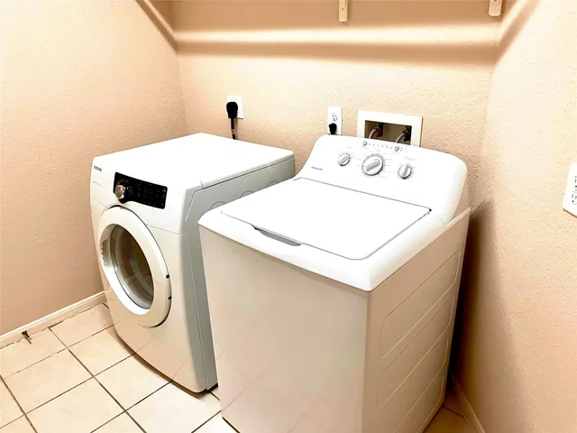 $1,975 | 20330 Pine Water Lane, Tomball, TX 77375