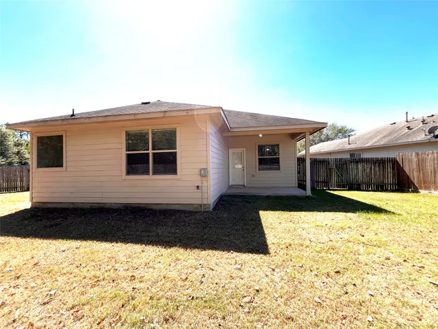 $1,975 | 20330 Pine Water Lane, Tomball, TX 77375