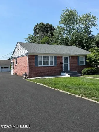 $2,500 | 621 Essex Avenue, Spring Lake Heights, NJ 07762