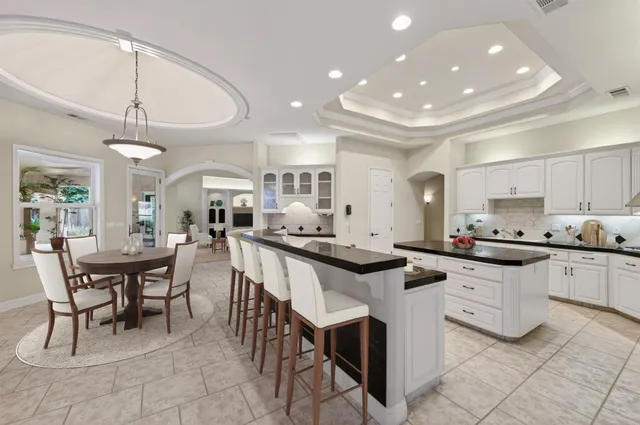 $1,100,000 | 6660 North St Catherine Court, Fresno, CA 93711