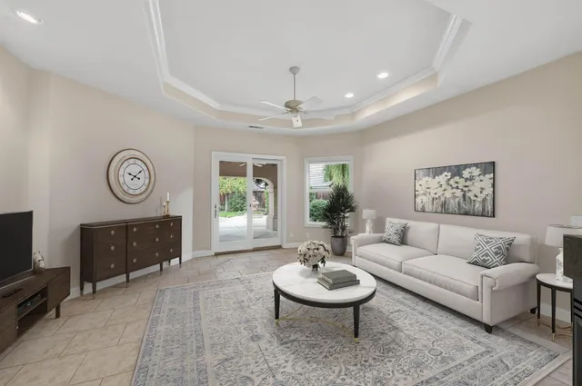 $1,100,000 | 6660 North St Catherine Court, Fresno, CA 93711