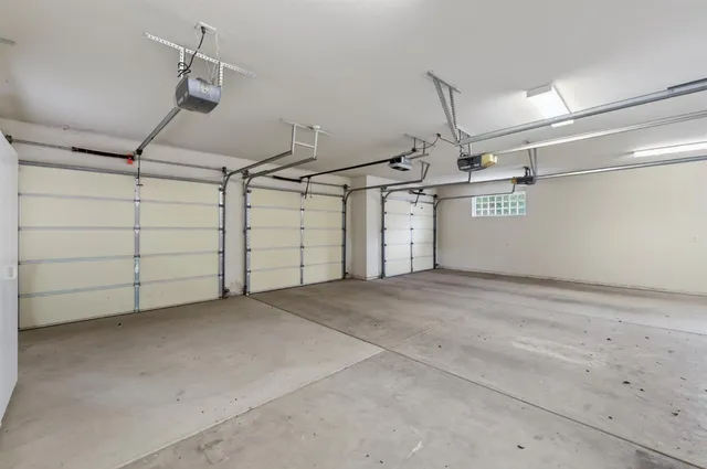 $1,100,000 | 6660 North St Catherine Court, Fresno, CA 93711