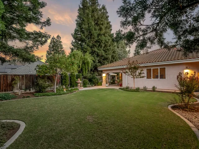 $1,100,000 | 6660 North St Catherine Court, Fresno, CA 93711