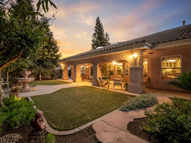 $1,100,000 | 6660 North St Catherine Court, Fresno, CA 93711