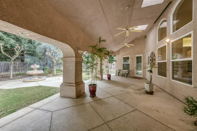 $1,100,000 | 6660 North St Catherine Court, Fresno, CA 93711