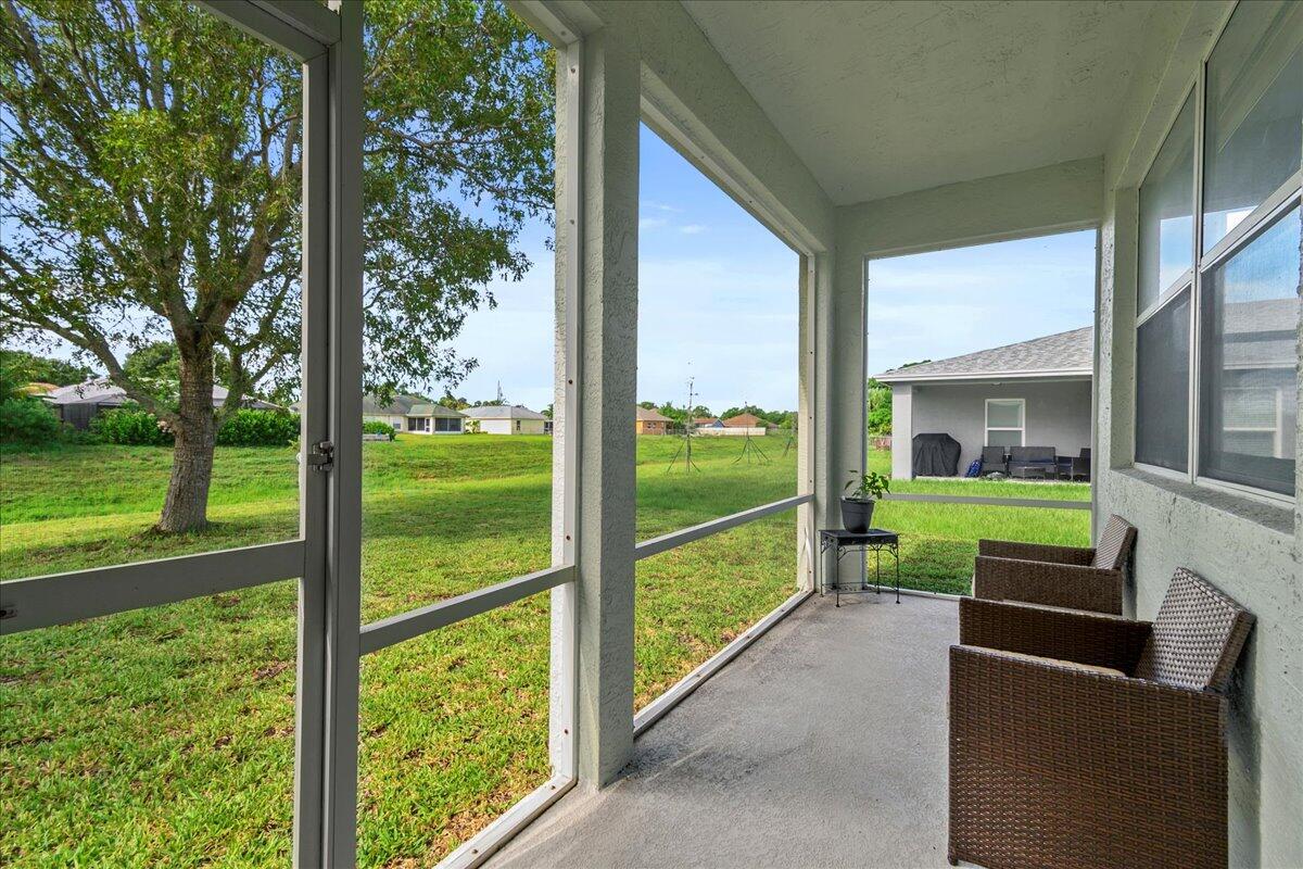 808 Southwest Java Avenue Port St. Lucie, FL 34953 - Photo 37 of 38 37-JLC3011