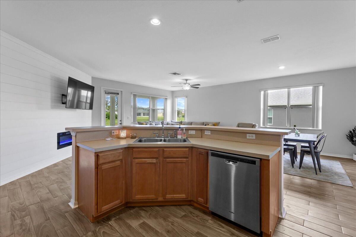 808 Southwest Java Avenue Port St. Lucie, FL 34953 - Photo 7 of 38 17-JLC2906