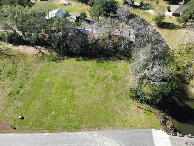 $132,500 | 10335 Bayou Crossing Street, St. Amant, LA 70774