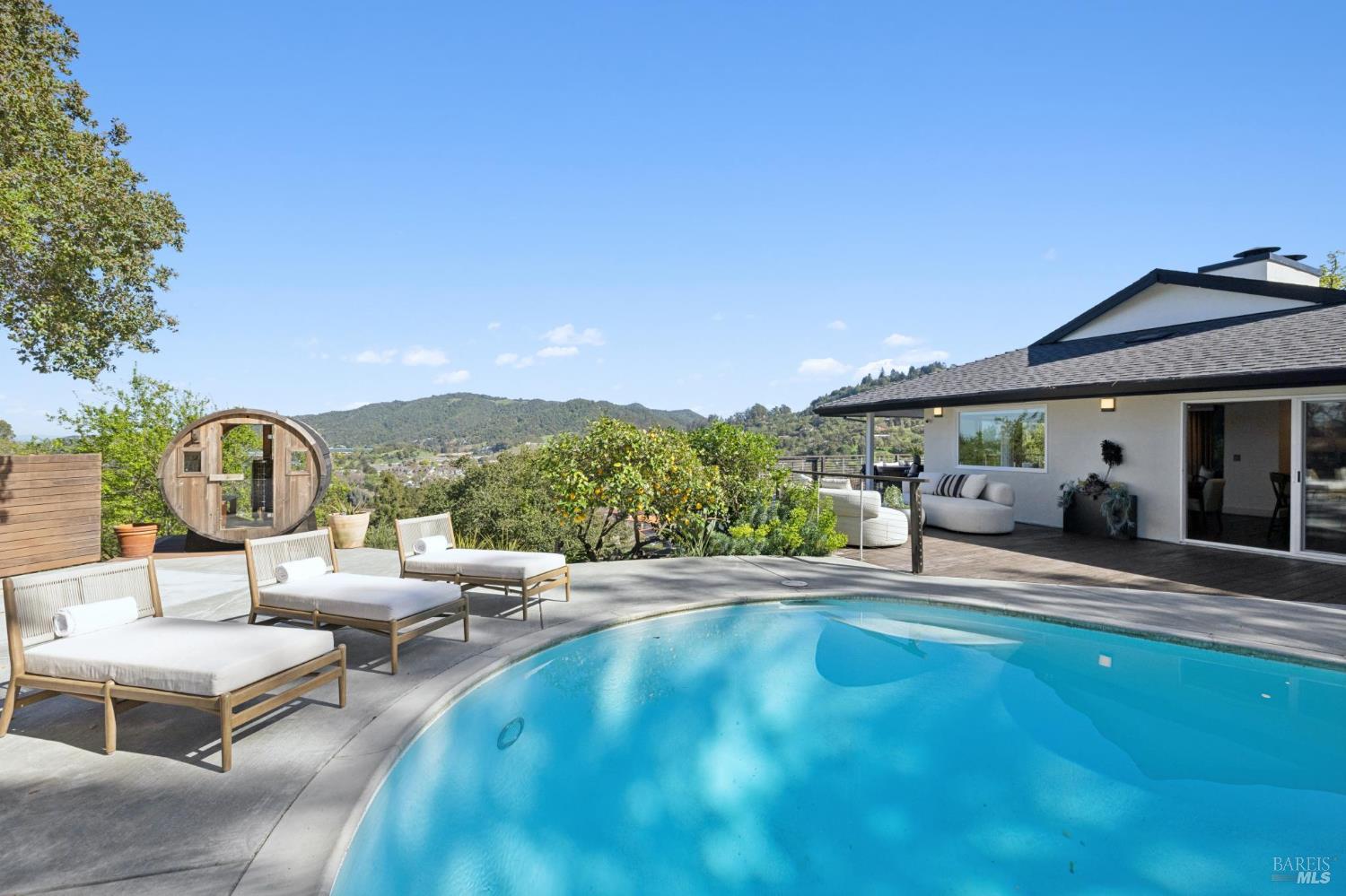 105 Oak Ridge Road San Rafael, CA 94903 - Photo 9 of 30