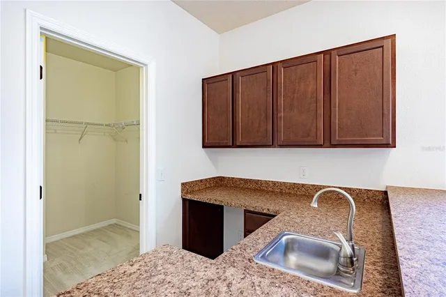 $899,999 | 455 Heathercreek Court, Oviedo, FL 32765