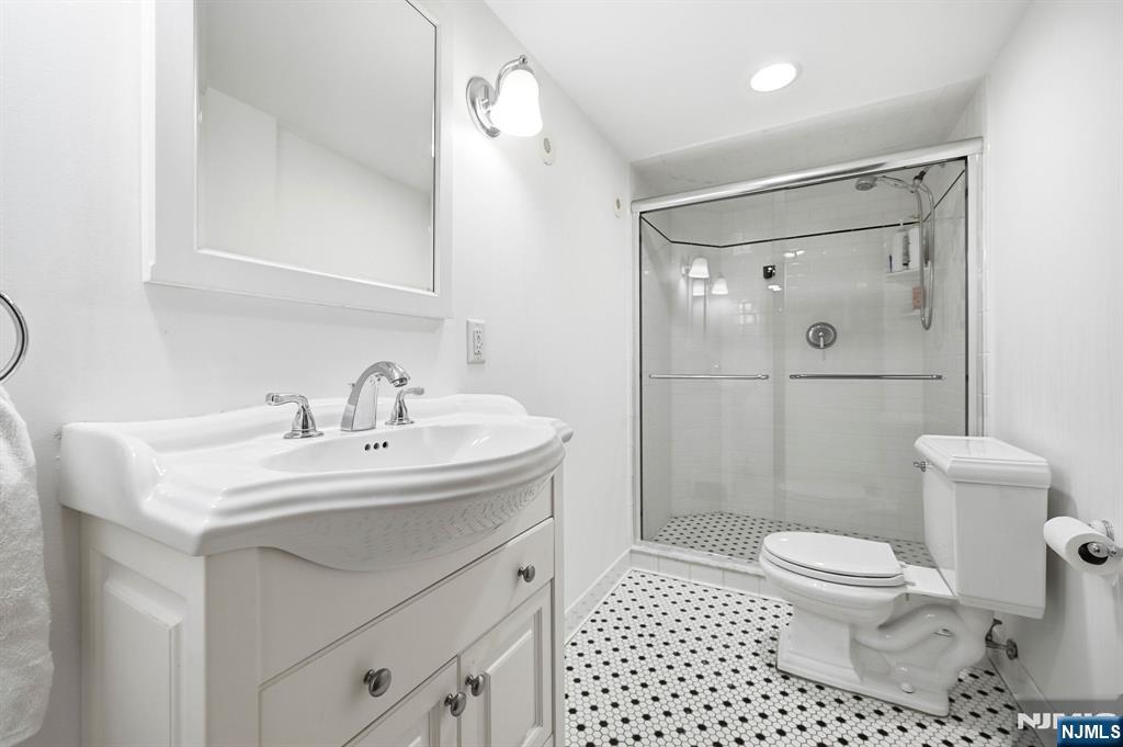 283 Highwood Avenue Ridgewood, NJ 07450 - Photo 34 of 48