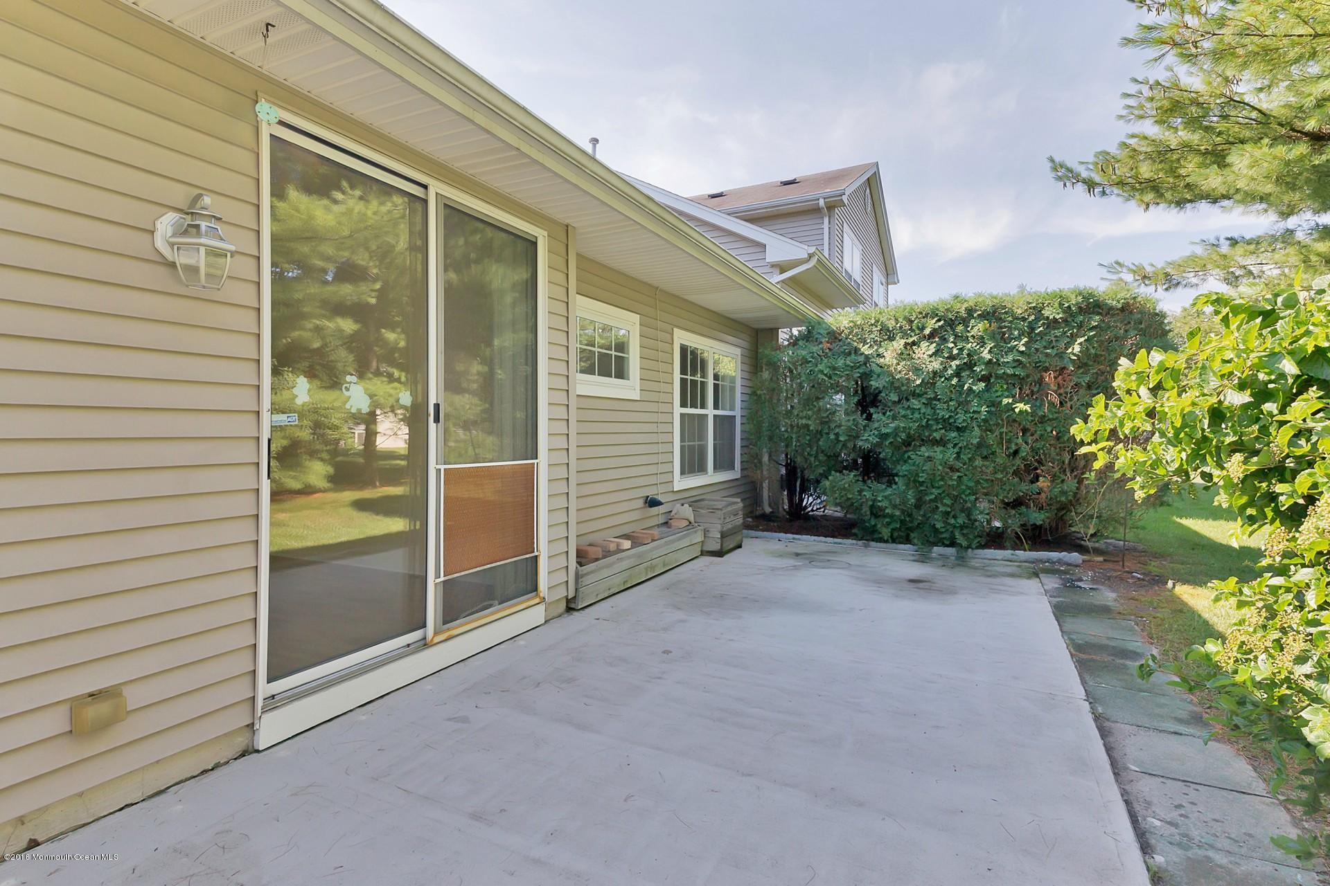 31 Riva Boulevard, Unit 616 Brick, NJ 08723 - Photo 13 of 15 RivaPatio