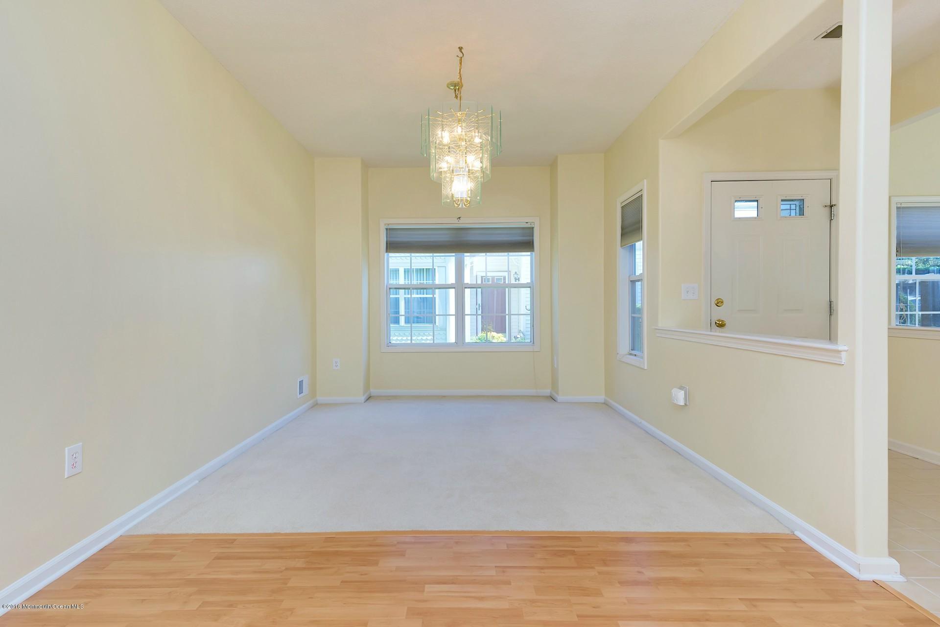 31 Riva Boulevard, Unit 616 Brick, NJ 08723 - Photo 5 of 15 Dining