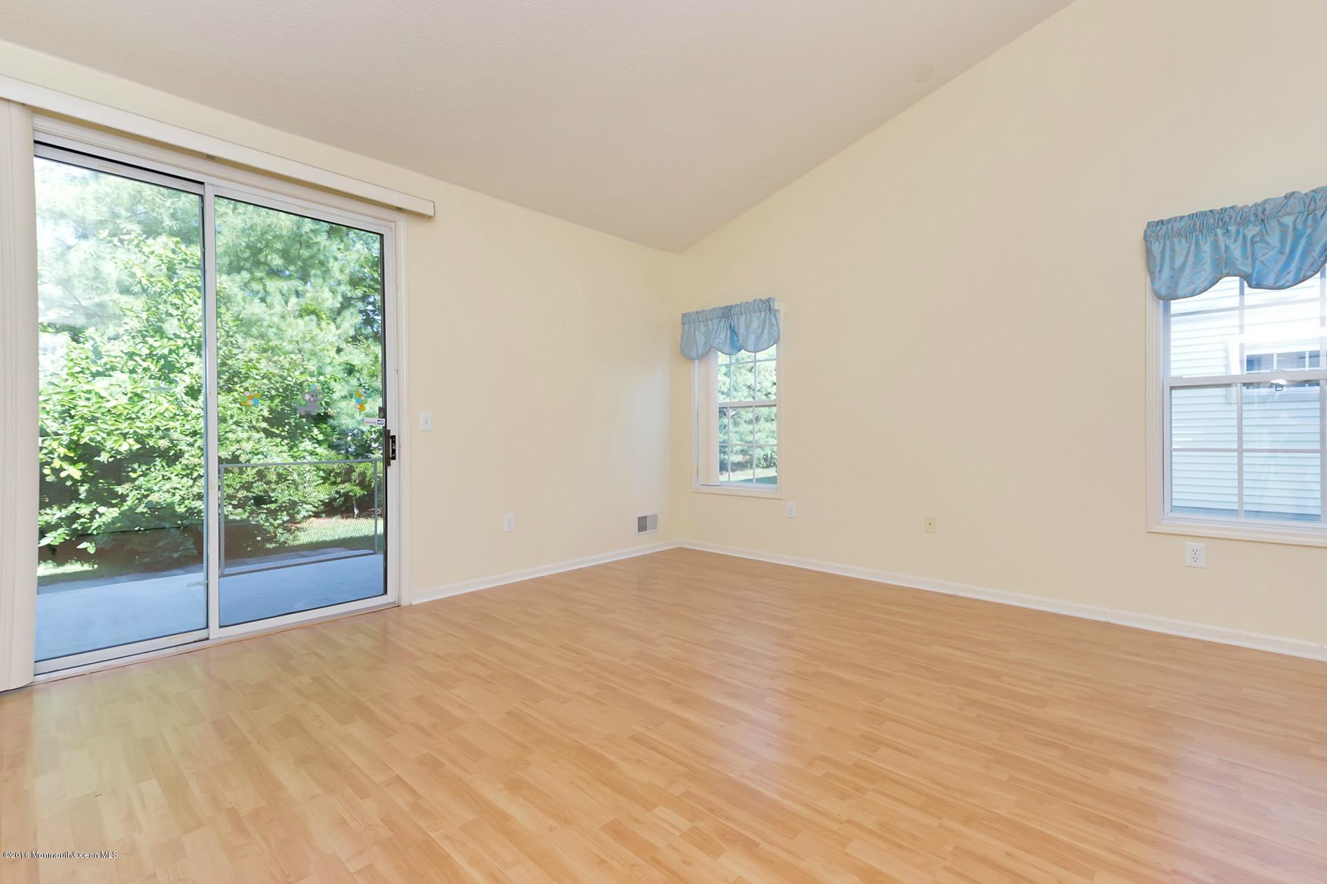31 Riva Boulevard, Unit 616 Brick, NJ 08723 - Photo 9 of 15 Bedroom1