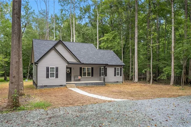 $344,900 | 543 Beaver Dam Road, Liberty, NC 27298