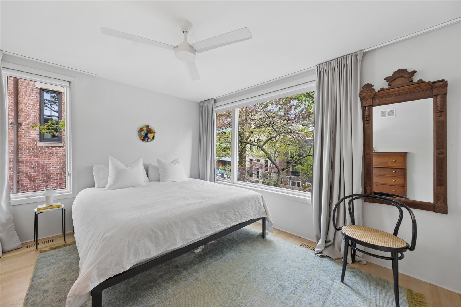 1926 North Mohawk Street, Unit 12 Chicago, IL 60614 - Photo 14 of 33