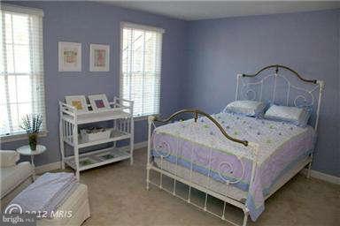 10623 Vale Road Oakton, VA 22124 - Photo 15 of 30 Bedroom