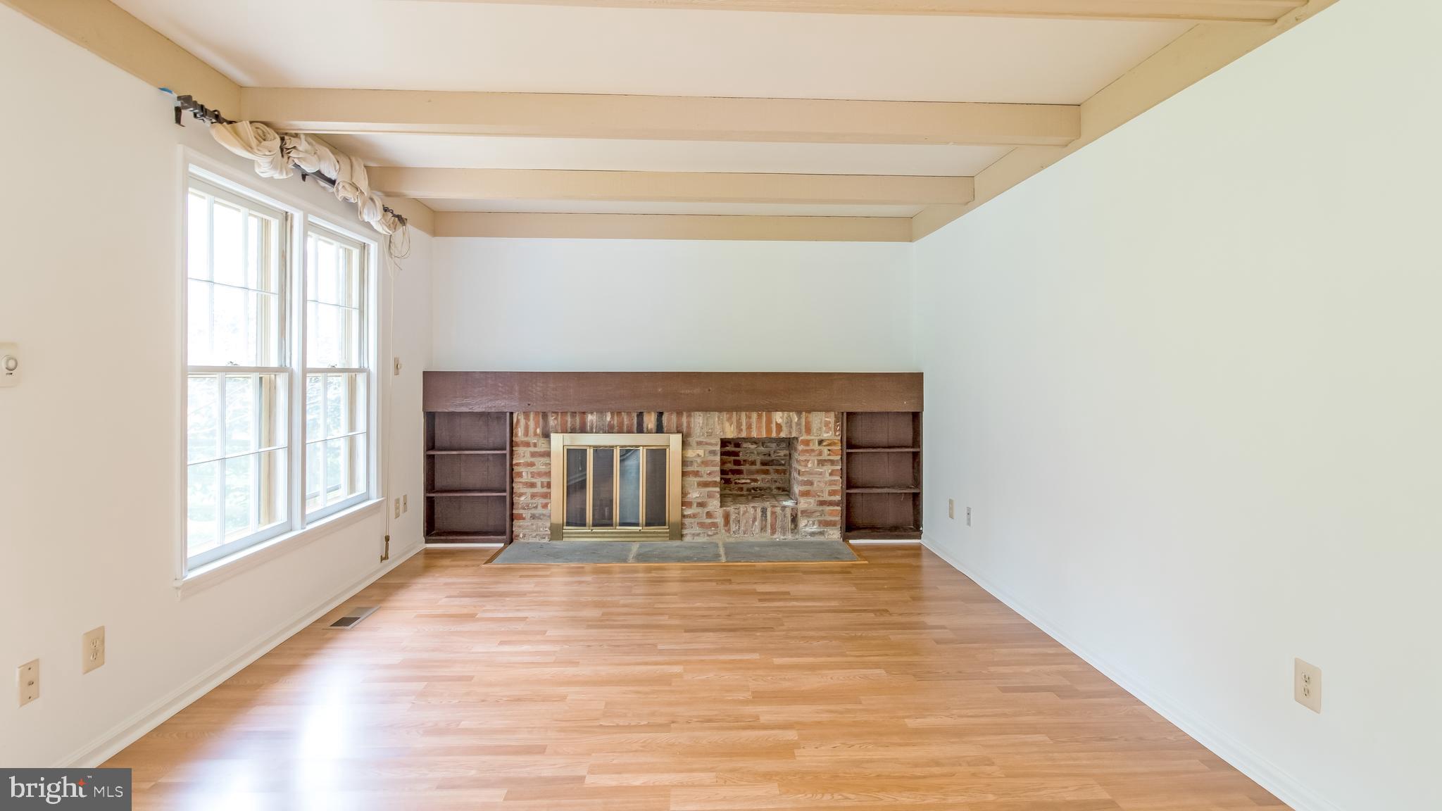 9844 Dellcastle Road Gaithersburg, MD 20886 - Photo 14 of 41 Gallery Image 14