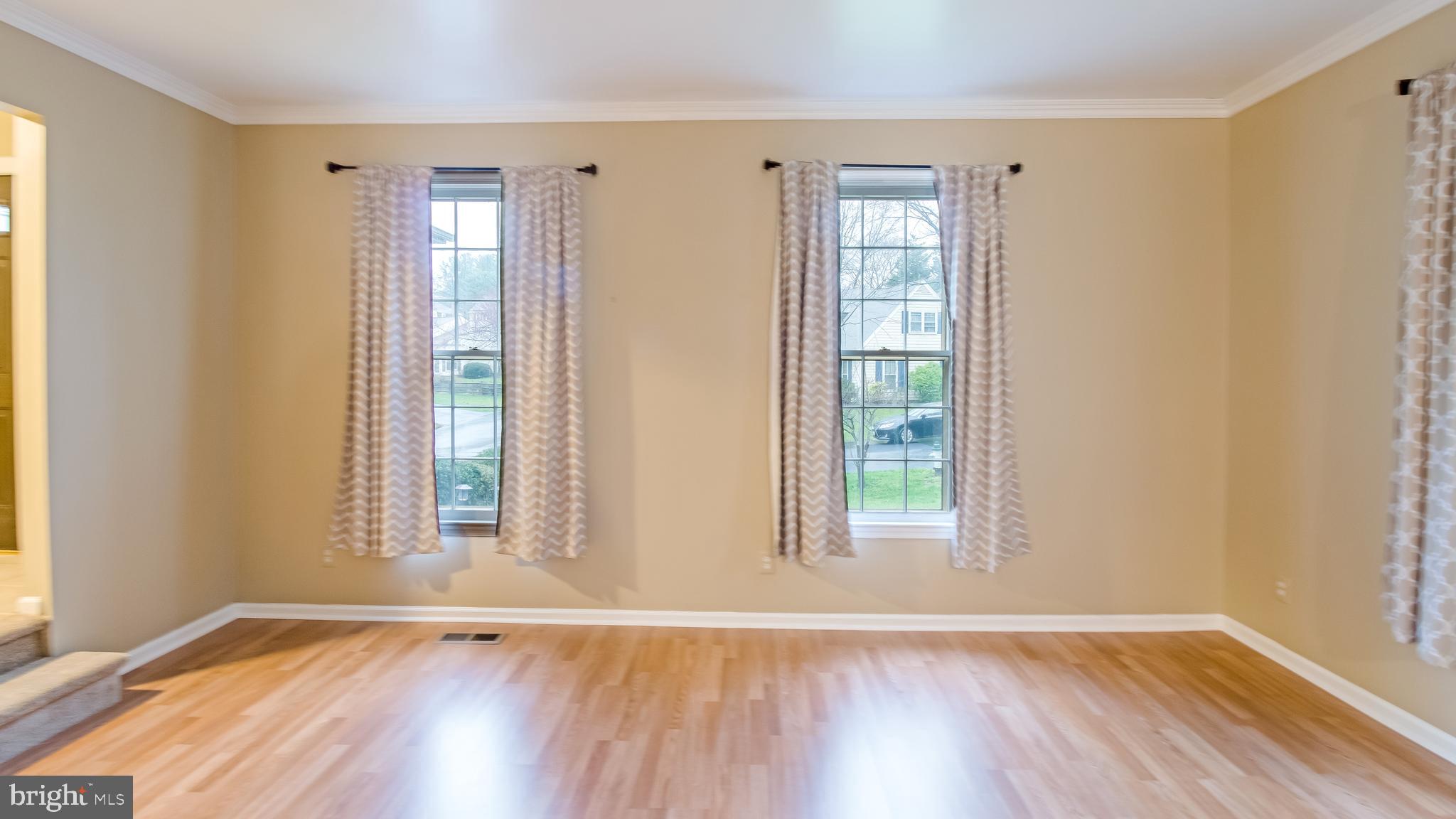 9844 Dellcastle Road Gaithersburg, MD 20886 - Photo 20 of 41 Gallery Image 20