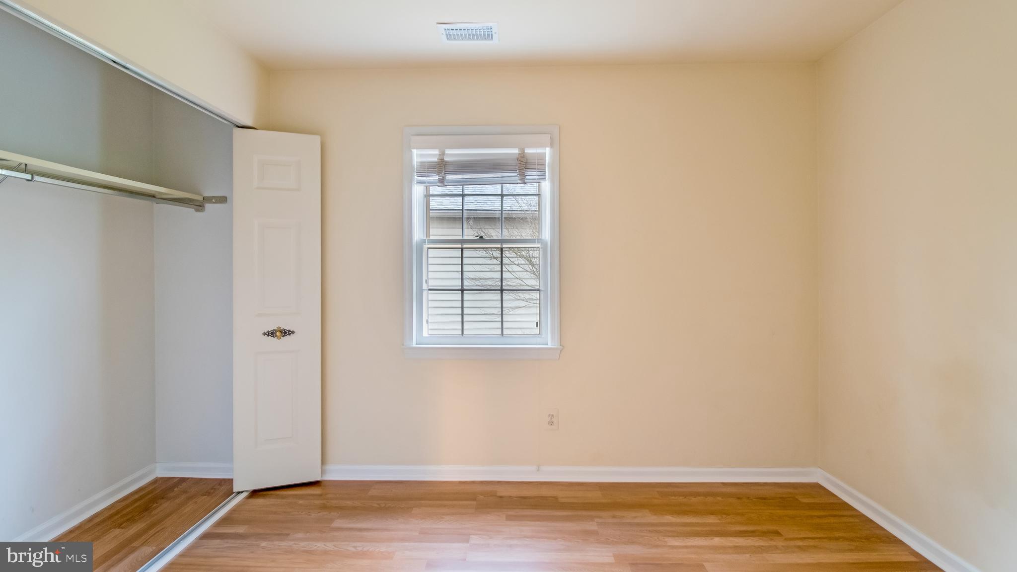 9844 Dellcastle Road Gaithersburg, MD 20886 - Photo 22 of 41 Gallery Image 22
