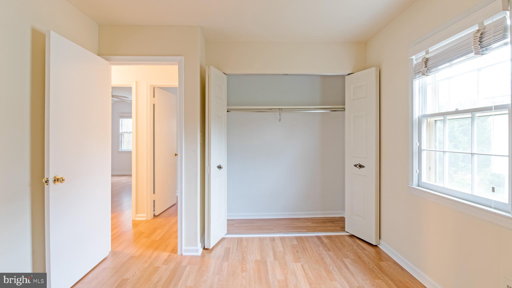 9844 Dellcastle Road Gaithersburg, MD 20886 - Photo 23 of 41 Gallery Image 23