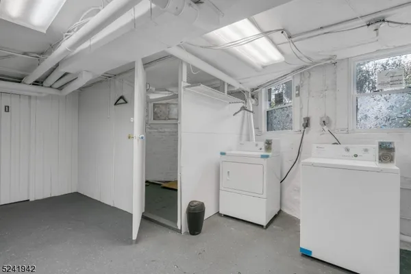 $3,300 | 111 Park Street, Unit 2, Montclair, NJ 07042