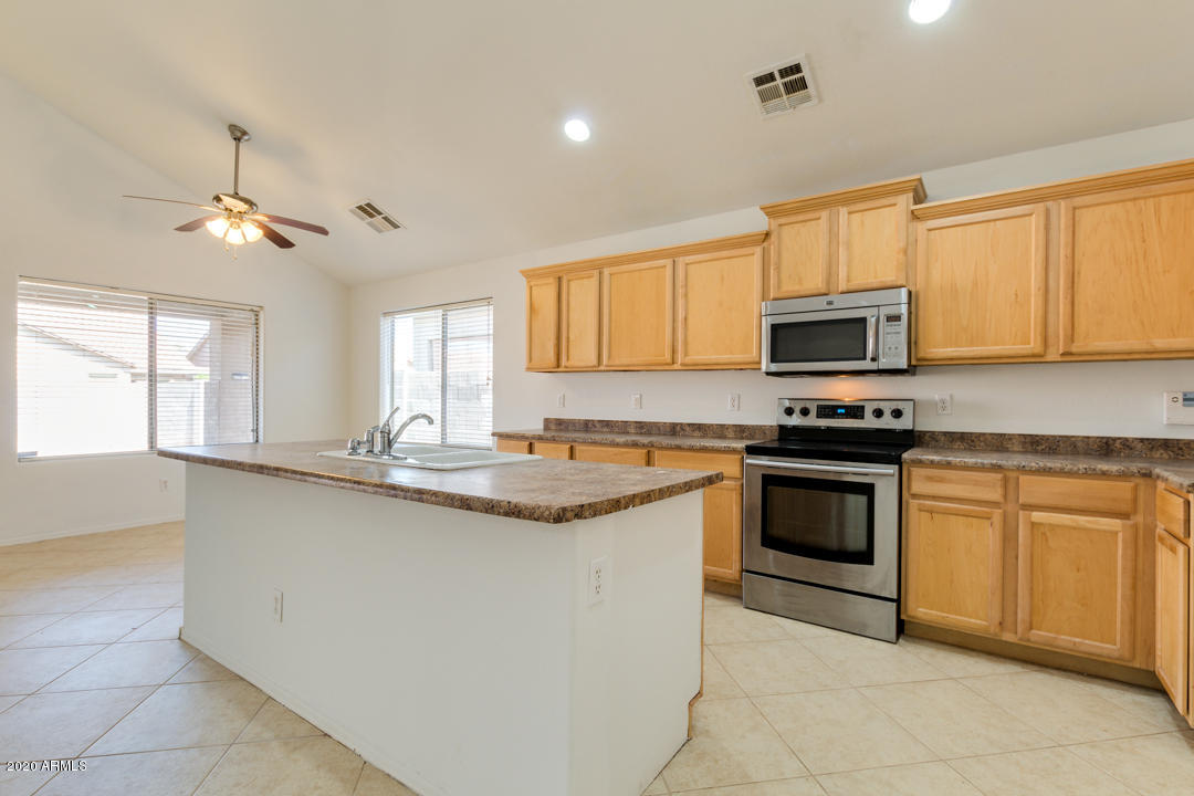 46142 West Amsterdam Road Maricopa, AZ 85139 - Photo 9 of 51 09-Amsterdam