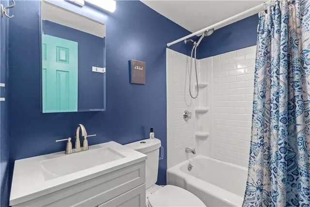 $499,900 | 4 East Stuart Street, Westerly, RI 02891