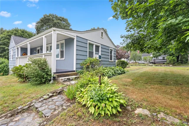 $499,900 | 4 East Stuart Street, Westerly, RI 02891