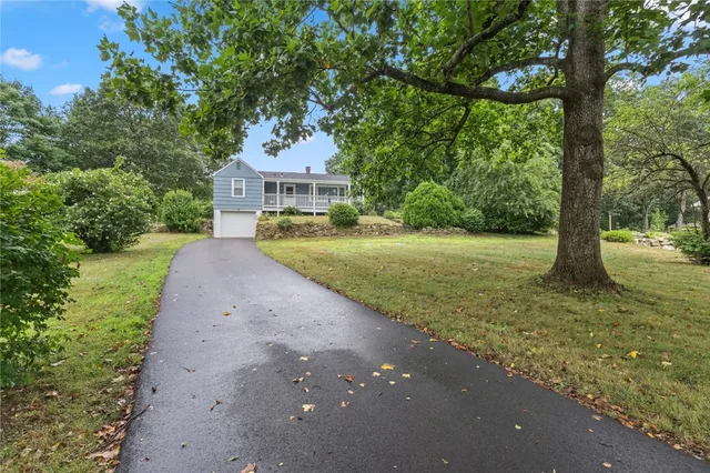 $499,900 | 4 East Stuart Street, Westerly, RI 02891