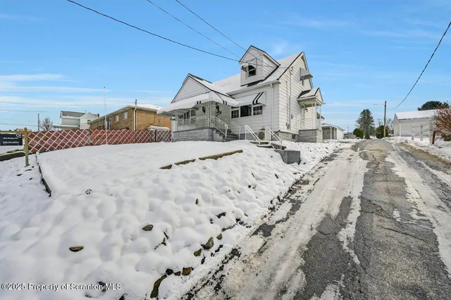$269,000 | 3411 Pittston Avenue, Moosic, PA 18507