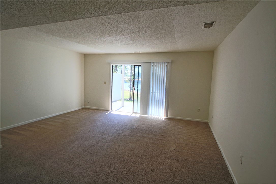 10 Anchor Point Anderson, SC 29625 - Photo 6 of 25 Living area from foyer