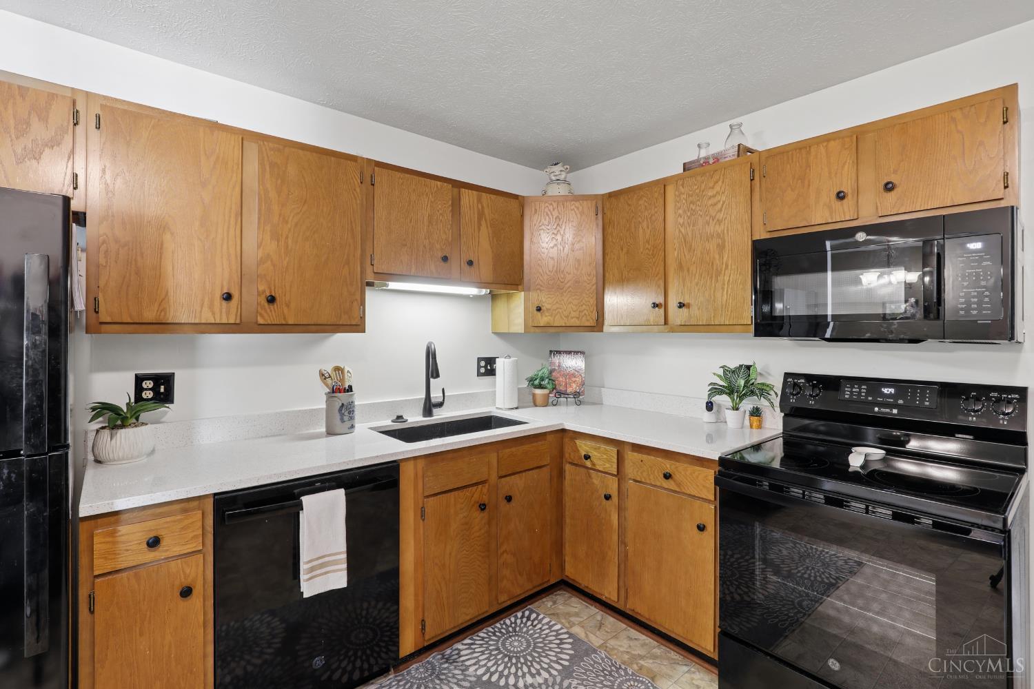 539 Davis Road, Unit 8 Cincinnati, OH 45255 - Photo 12 of 29