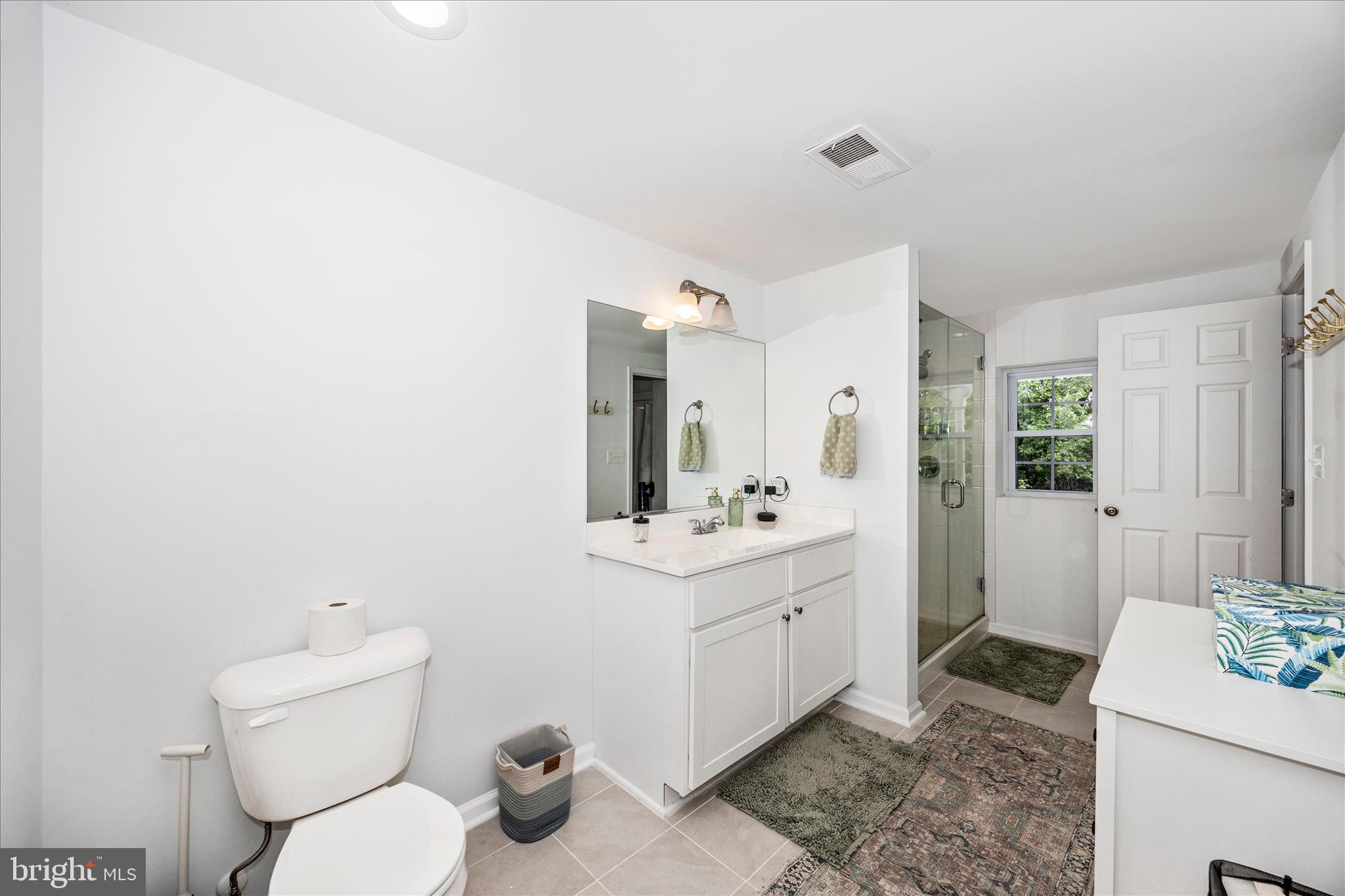 3823 Roundtree Road Jefferson, MD 21755 - Photo 26 of 50 Primary Bath