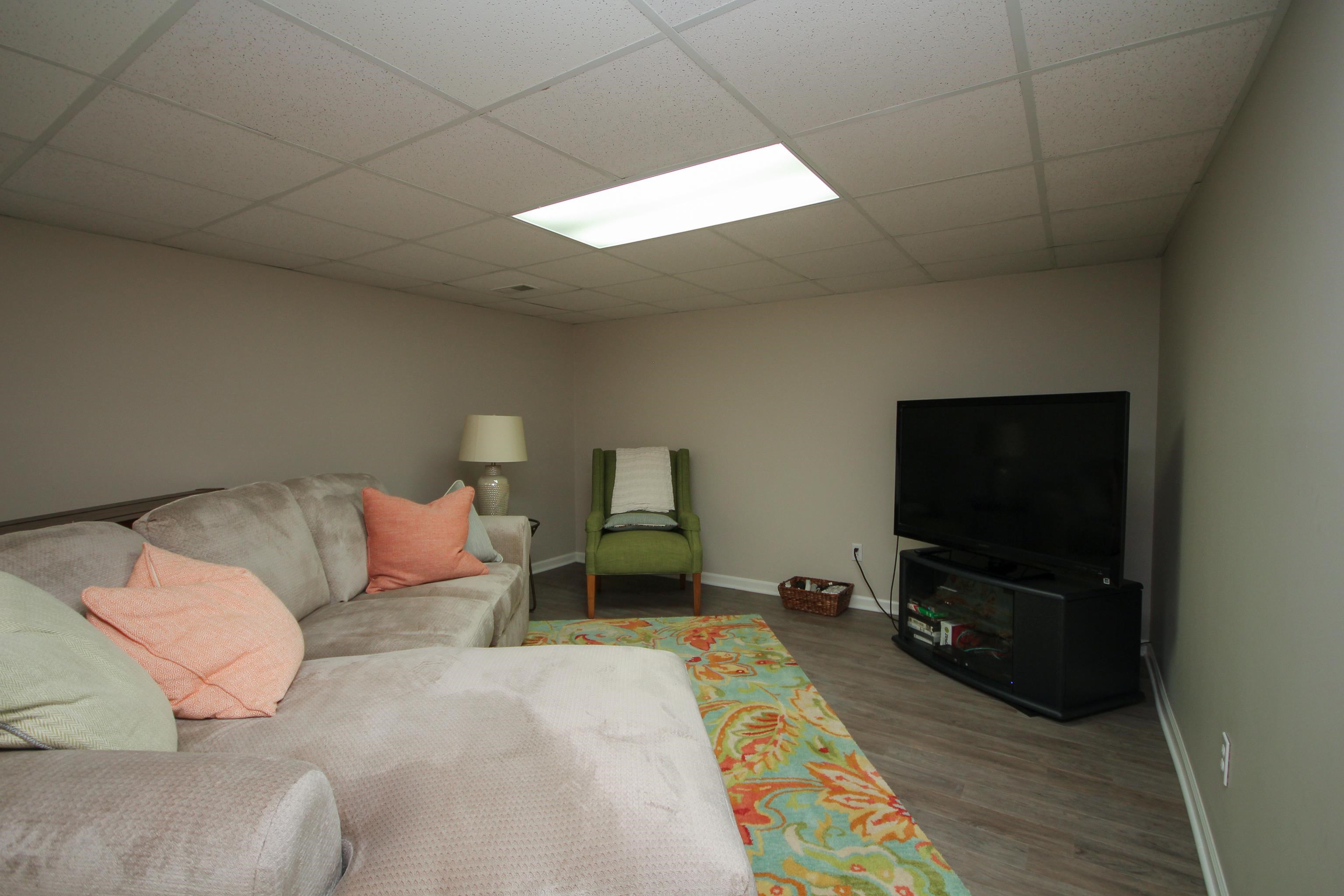 4272 South Meridian Road Mount Pleasant, MI 48858 - Photo 45 of 62 1900921-44.JPG