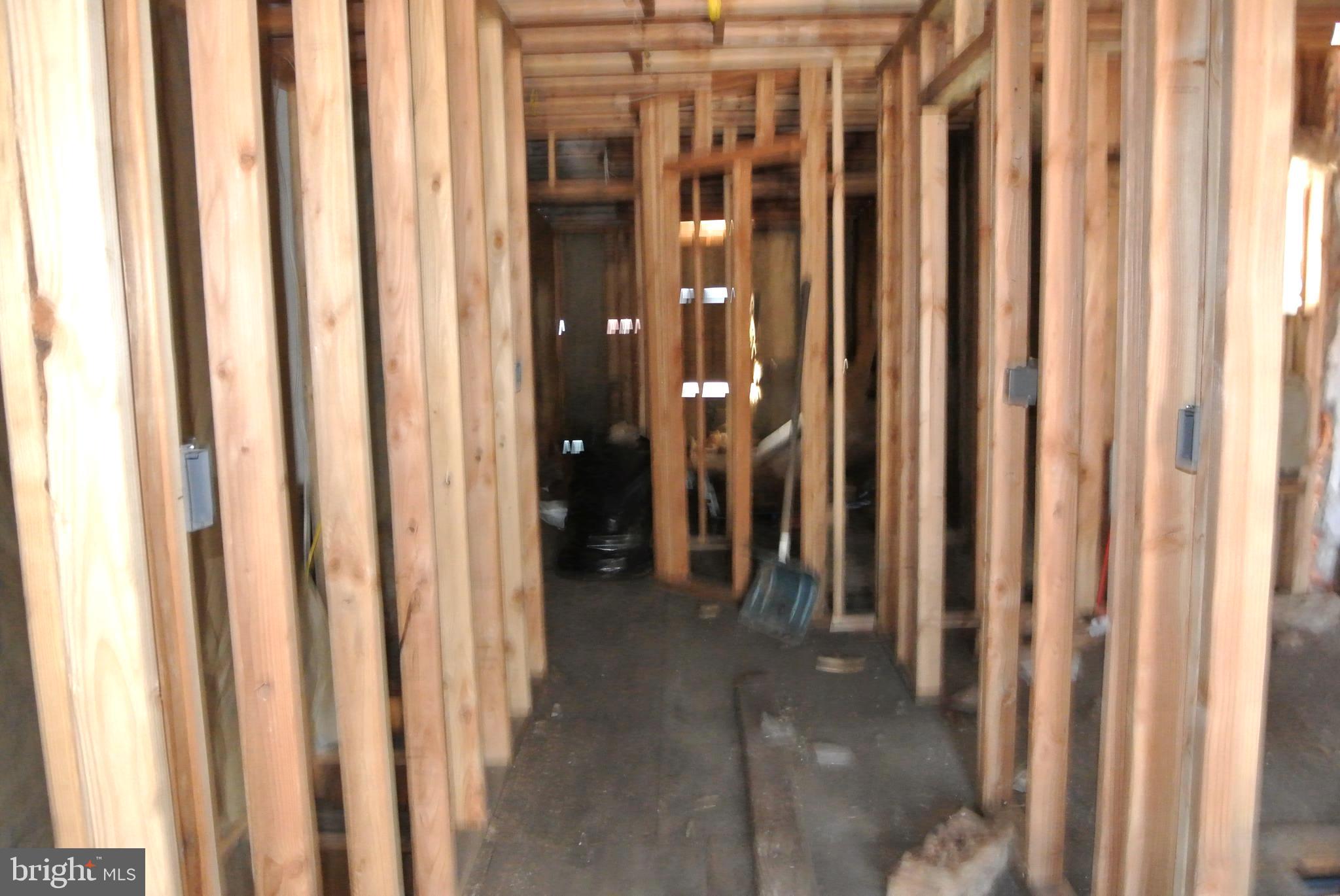 2124 North 8th Street Philadelphia, PA 19122 - Photo 3 of 8