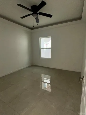 a view of a livingroom with window