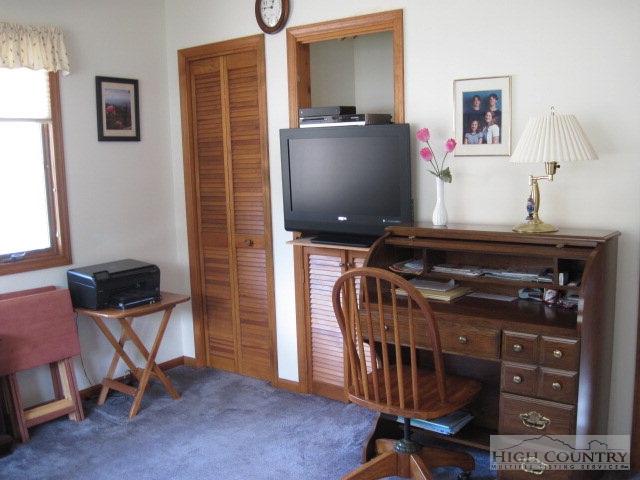 165 Pine Ridge Loop Newland, NC 28657 - Photo 12 of 29 Gallery Image 12