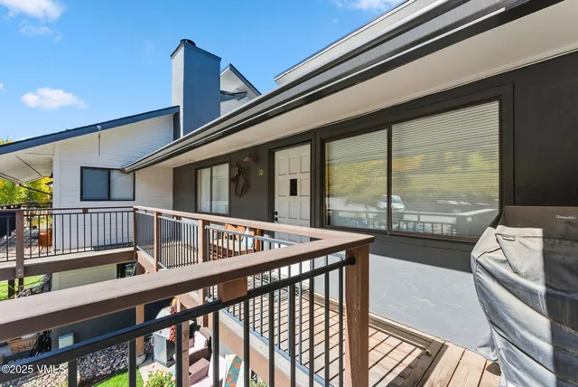 a view of an entryway