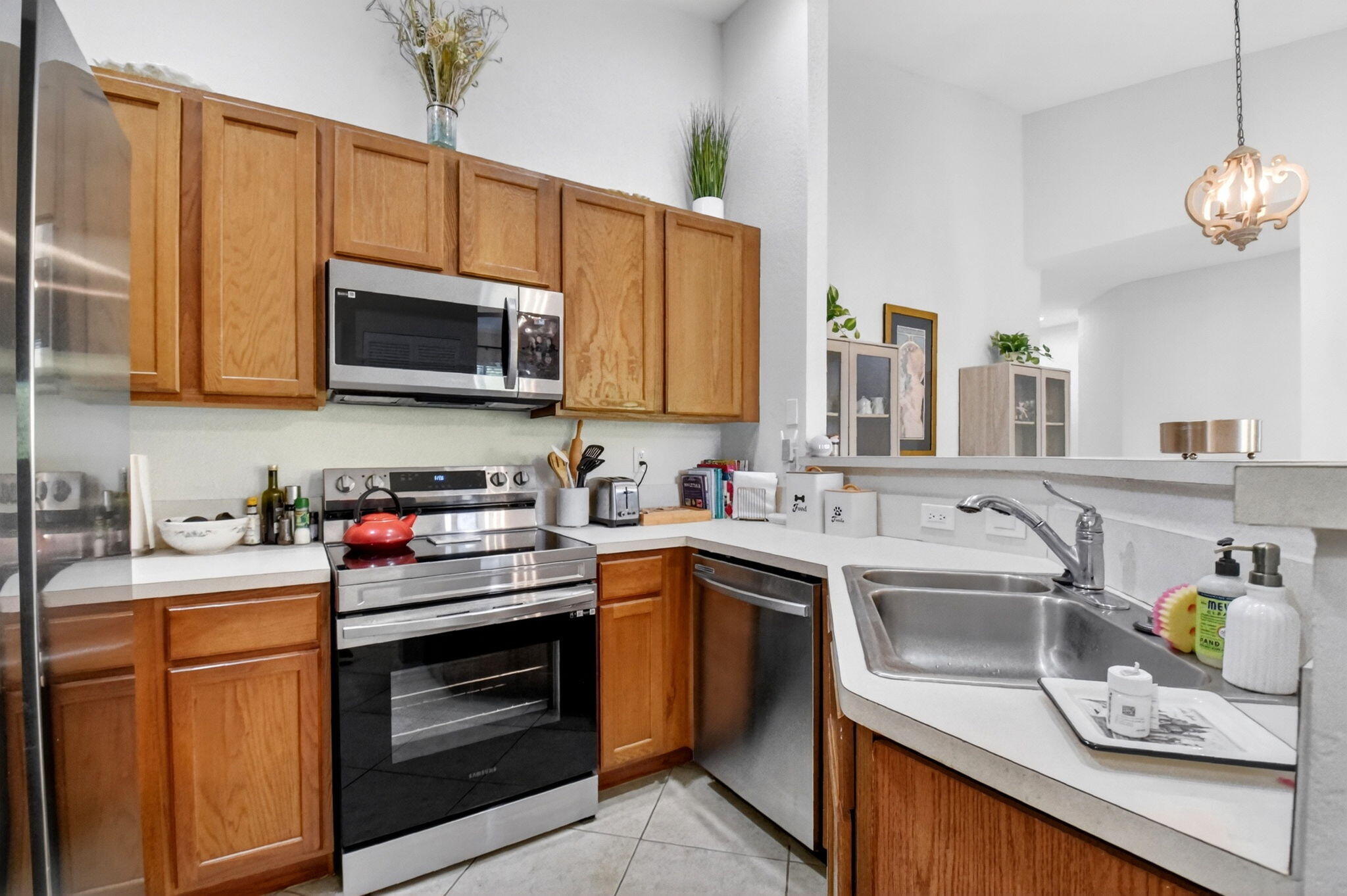 3271 Laurel Ridge Circle Riviera Beach, FL 33404 - Photo 13 of 31 kitchen