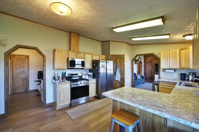 $459,900 | 23605 Highway 18, Deerwood, MN 56444